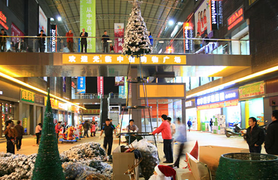 大型裝飾樹(shù)
